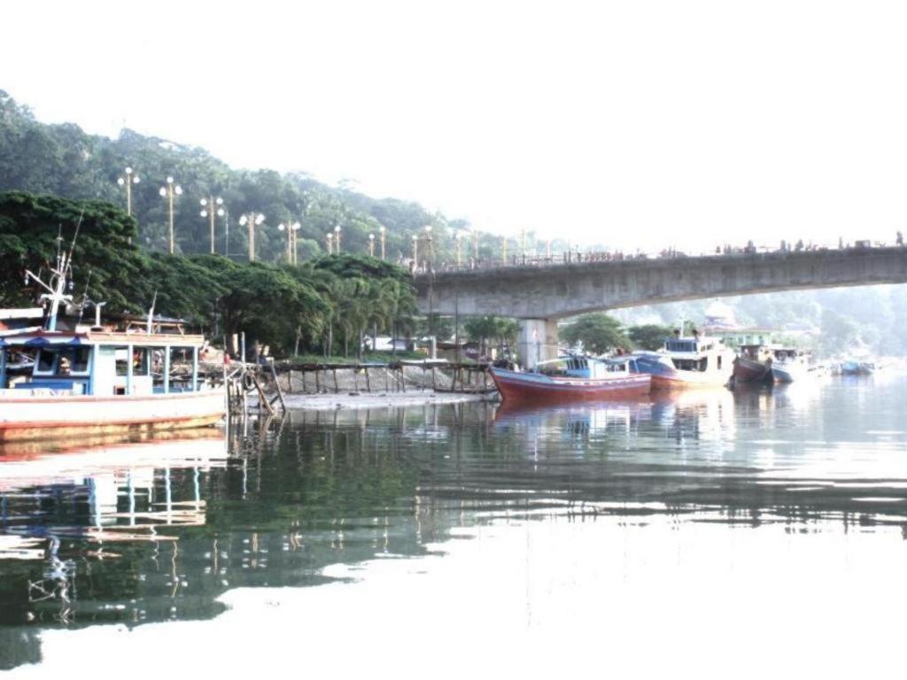 Hotel Hw Padang (Sumatra)